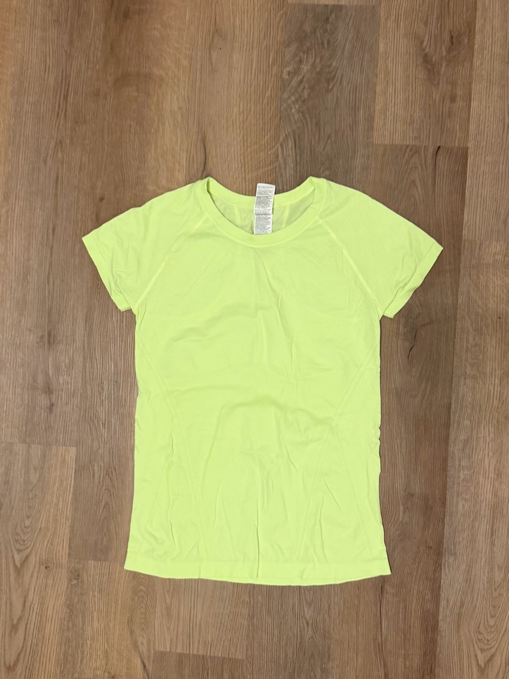 Athleta Neon Yellow Running Workout Top Medium Short Sleeve Tee